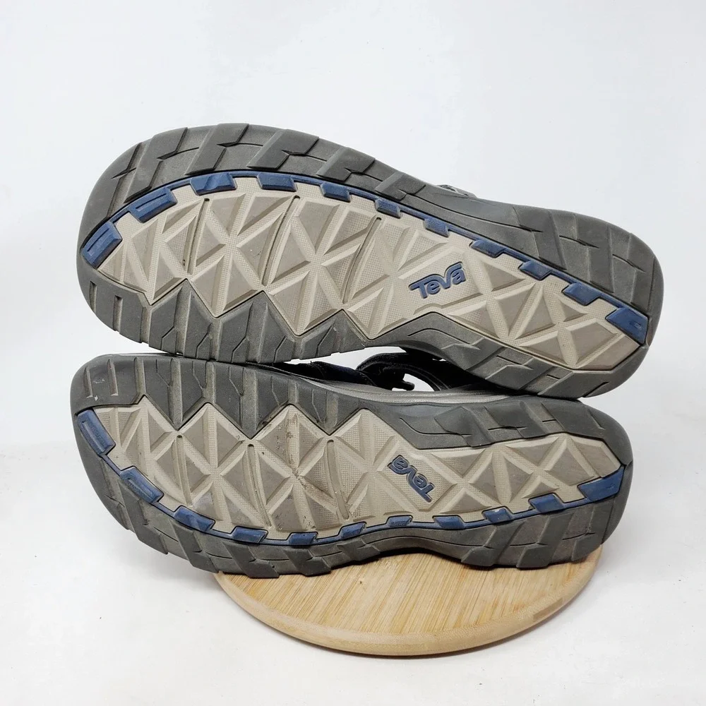 Teva omnium sandals